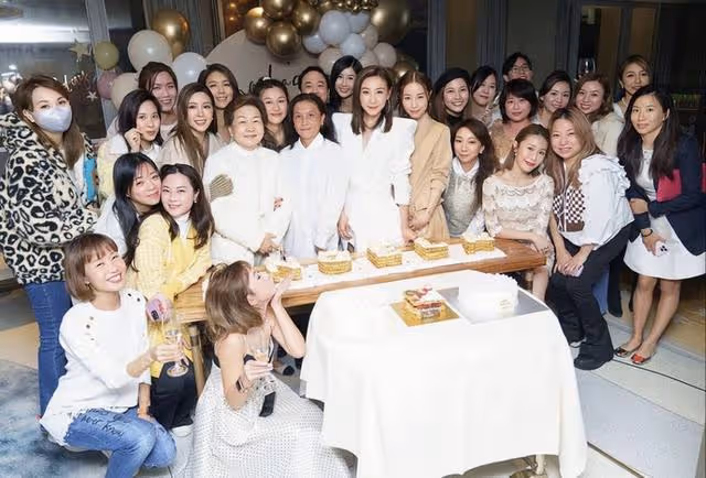 香港知名女星辦奢華派對!談過30多次戀愛,疑減肥過度身材消瘦