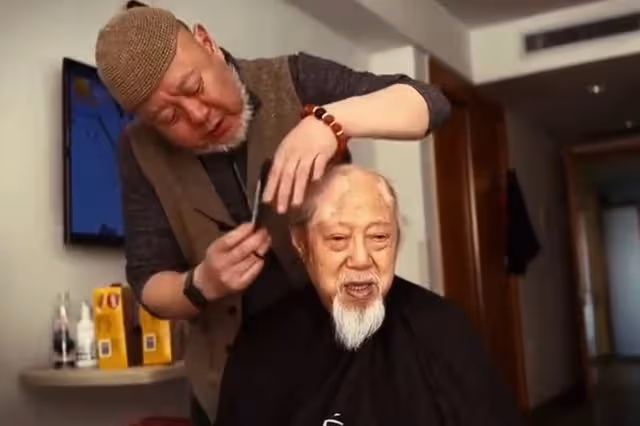 不到一個月有6位明星父母去世：火風母親得新冠，葛優痛失慈母