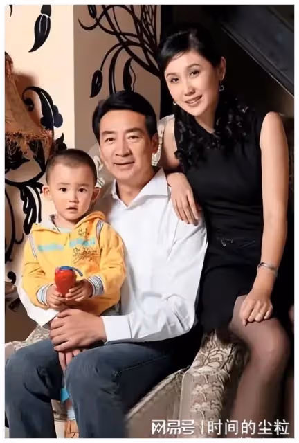 李婷愛上了大24歲的寇振海，父母要斷絕關係，寇一招抱得美人歸