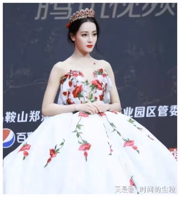 外媒鏡頭堪比照妖鏡，孫儷顏垮，楊冪露怯，女星生圖暴露人間真實