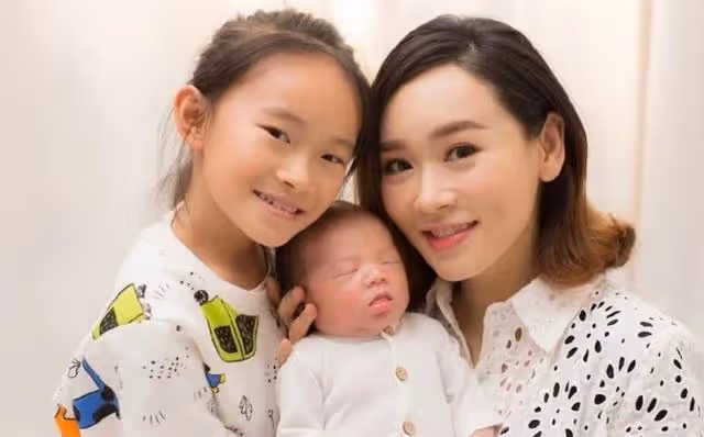 罕提神秘老公!前港姐冠軍贊其視愛女為己出,更不嫌她是單親媽媽