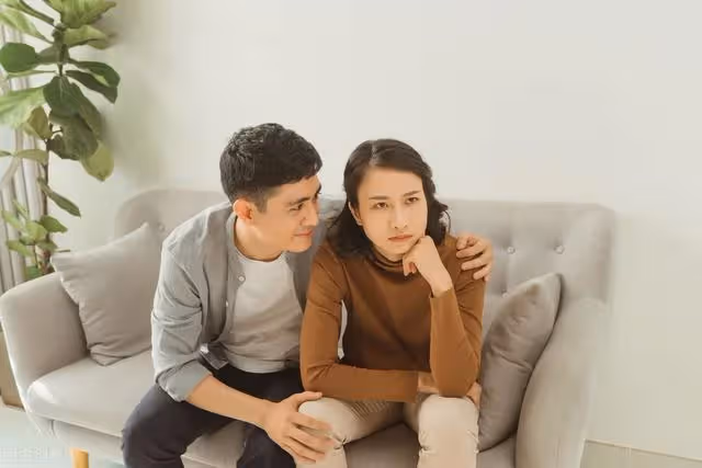 娘家兄弟不和,我夾在中間受氣,如今父母不在了我還要回娘家嗎?