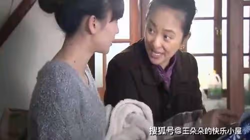 兒子身體不好,給兒子燉雞湯,兒媳卻倒進垃圾桶,凌晨聽到的對話,讓我恍然大悟