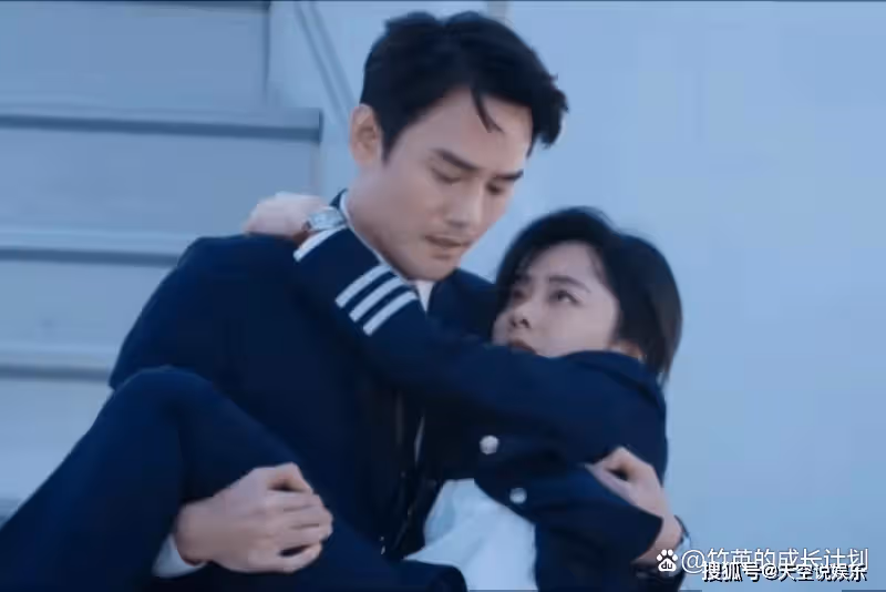 《向風而行》我們都錯了，原來羅憶從來不是顧南亭的白月光