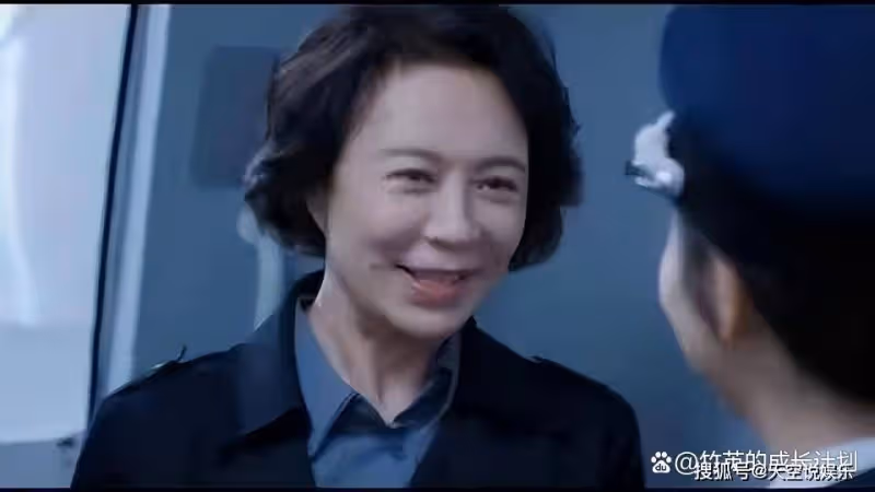 《向風而行》我們都錯了,原來羅憶從來不是顧南亭的白月光