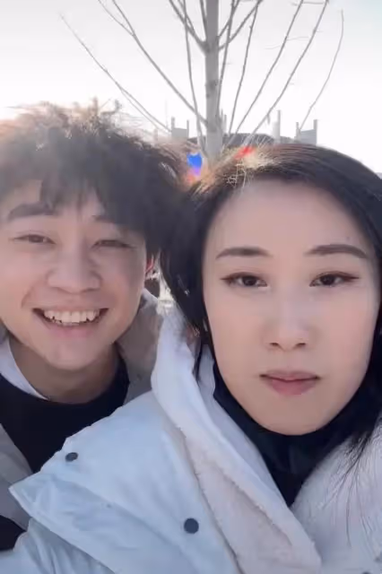 網紅呂長隆被爆出軌,前女友控訴他是出軌慣犯,曾為其墮胎淋雨