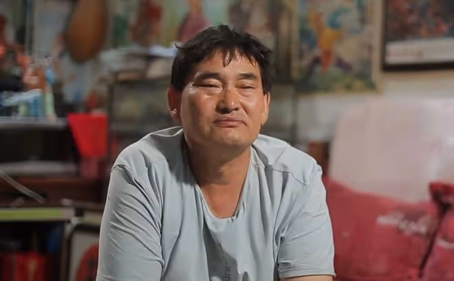 大衣哥兒子二婚:兒媳陳萌婚紗價值3萬,朱小偉穿6萬元西裝