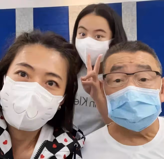 劉鑾雄否認高爾夫球事件,暗諷李嘉欣心機重,婚後還和他要名牌包