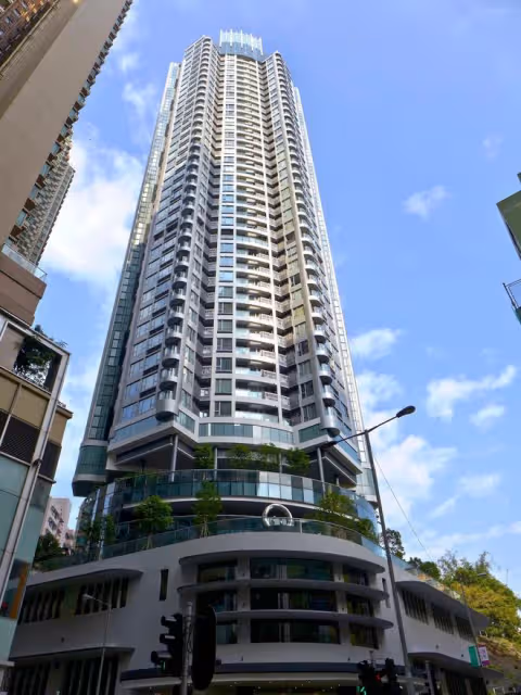 港媒曝劉鑾雄與呂麗君合同內容,大劉購買舊愛房產,助其度過危機