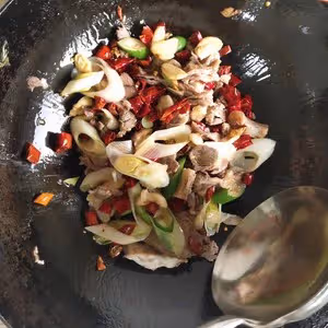爆炒羊肉