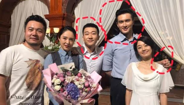 女明星曬與兩位''男友''合影，高偉光姿態引熱議，細節看真實關係