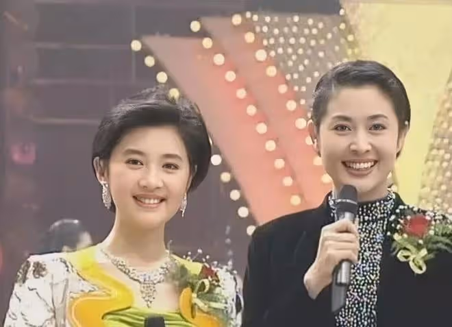 倪萍：三次婚姻，先天缺陷的兒子，將坎坷變成命運的饋贈