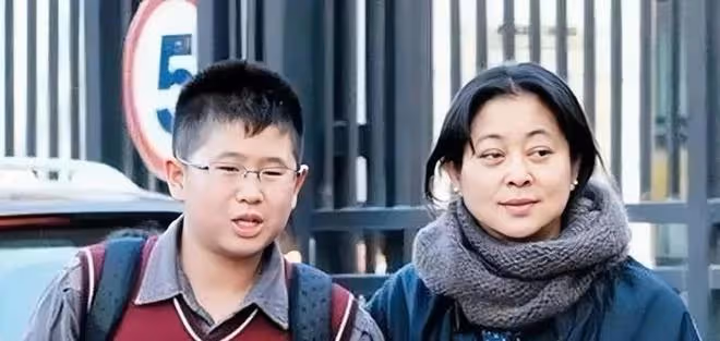倪萍：三次婚姻，先天缺陷的兒子，將坎坷變成命運的饋贈