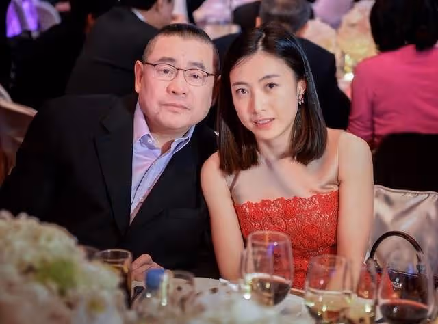 港媒曝劉鑾雄呂麗君簽的商業合同細節:男方4000萬買女方頂層豪宅