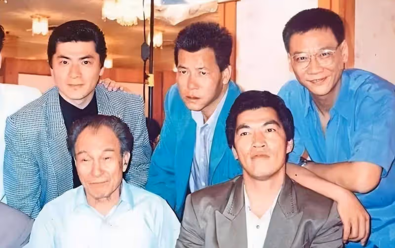演員何家駒:3天輸掉千萬身家,臨終前只剩幾百塊,死後無人送終