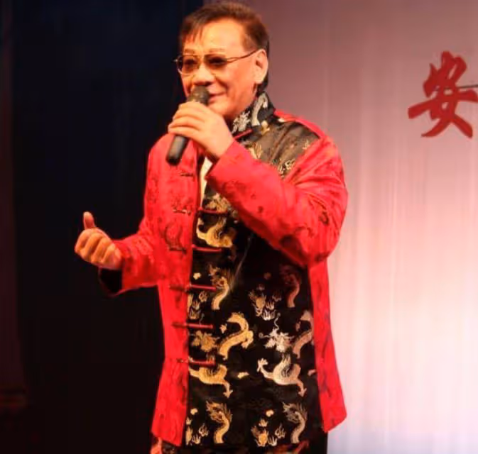 演員何家駒:3天輸掉千萬身家,臨終前只剩幾百塊,死後無人送終