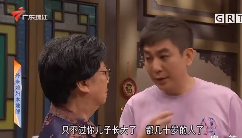 「康祈祖」徐若琪曬出康家最後一幅全家福,46歲的他再無父愛