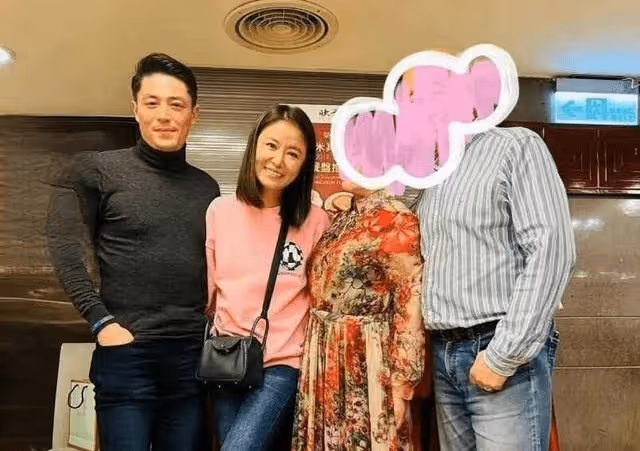 林心如曬照為女兒慶生,頭戴氣球帽笑得好開心,被誇還自黑裝可愛
