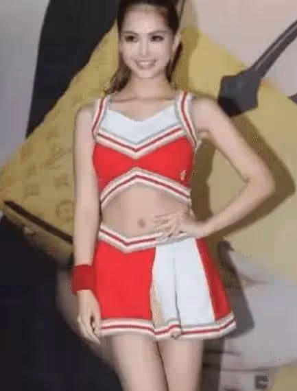 本以為現在的昆凌夠美了，看到她的舊照，才知周杰倫的眼光有多好
