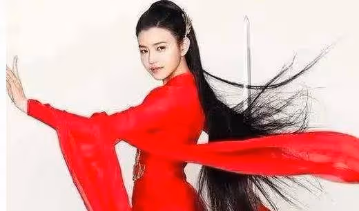 時隔多年「小龍女」陳妍希再穿古裝，當初嫌她丑，現在美到認不出
