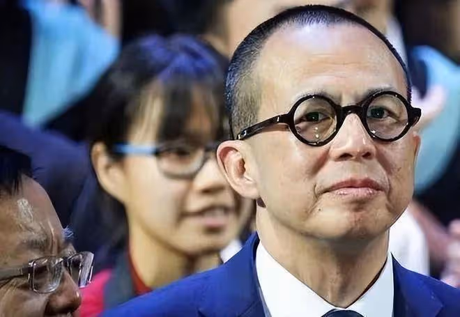 李澤楷近照：發福明顯不注意形象，對美女不感興趣，生活相當節約