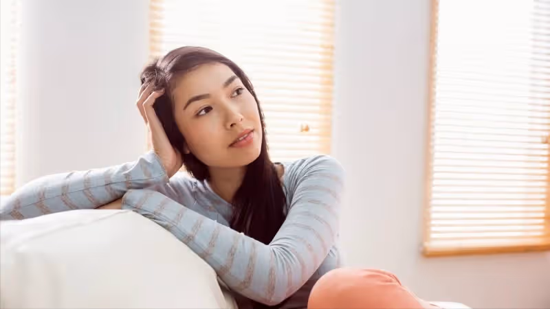姑姐陽後把弟媳當保姆來使喚，弟弟怒了：帶上你一家四口滾回婆家