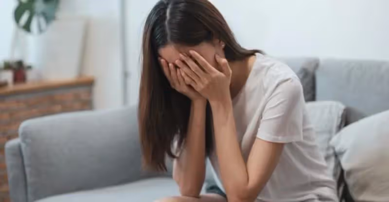 老公的公司破產後，我上了別人的寶馬車，悔不當初