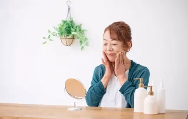 再婚30年，老伴每月給我5千，可我卻過得很痛苦，每天都想離婚