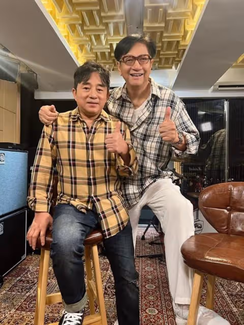 70歲陳友透露已榮升爺爺！5歲孫子呆萌可愛，兒子一家定居美國