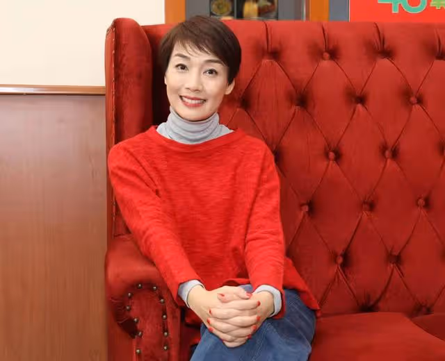 講明想奪視後！TVB知名女星為爭獎不介意賣身給公司，望十全十美