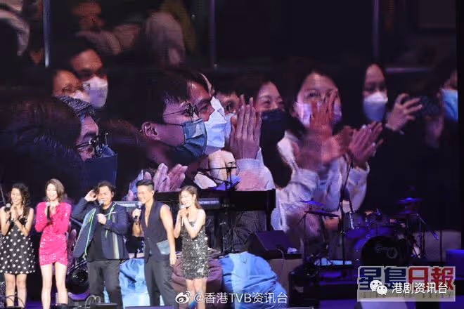 黃翠如為蕭正楠開金口唱歌!區永權曬腹肌與細仔夾BAND
