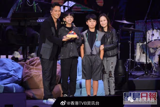 黃翠如為蕭正楠開金口唱歌!區永權曬腹肌與細仔夾BAND