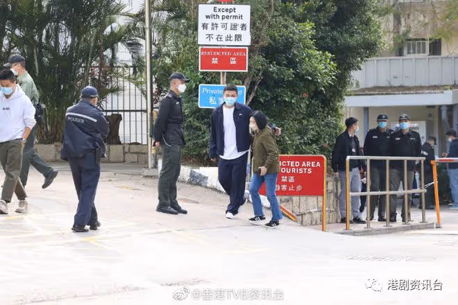 TVB男星今日出獄後拍片認錯!兩度鞠躬道歉痛哭流涕
