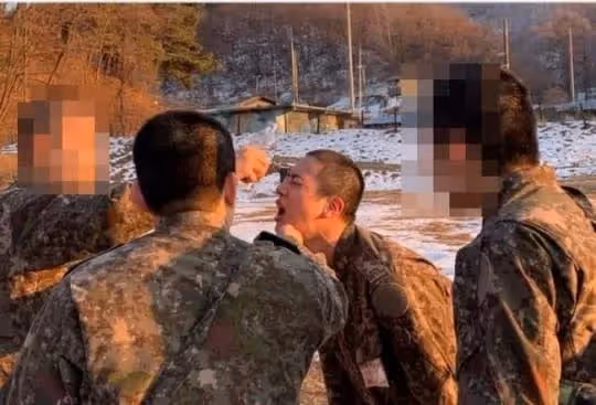 急沖洗面部催淚瓦斯　BTS成員Jin最新軍營照曝光！