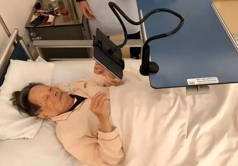 楊振寧：101歲很蒼老卻強打精神，自覺時日不多希望翁帆繼續幸福