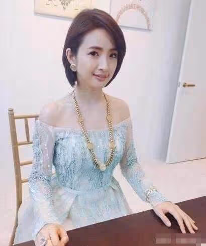 林依晨1.5億豪宅曝光,光看衣櫃就知道價 格不菲,如今40歲已當媽媽卻依舊如同少女