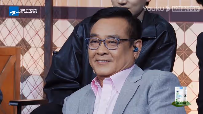 98版《鹿鼎記》四美重聚,梁小冰爆陳小春人品:害羞,現場改吻戲