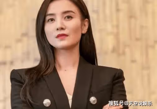 《縱有疾風起》為什麼女主要害男主?女主有什麼秘密?