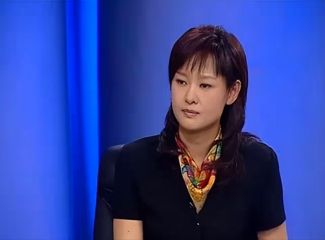 央視春晚消失的主持人：程前曹穎轉型成演員，李小萌直播帶貨