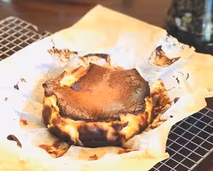 低糖版的網紅巴斯克奶酪蛋糕(Basque Burnt Cheesecake) --- 消耗談奶油和奶油奶酪