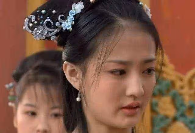 甄嬛傳：為何眉莊葬禮上，玉嬈會隨身帶著針線？難怪結局最好
