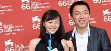 黃渤追了她13年,成名後對她不離不棄,如今45歲她被寵成公主!