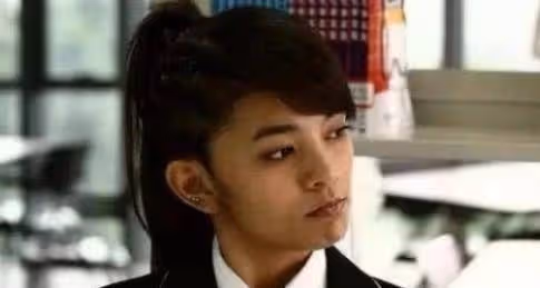 還記得《一起來看流星雨》的蔣媛嗎?如今穿上白裙,美得動人!