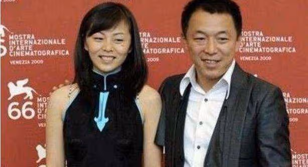 黃渤視她為掌上明珠,結婚十多年無緋聞,如今夫妻越長越像
