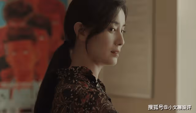 《縱有疾風起》背破包,3天不換衣,爍冰的邋遢,諷刺了職場的虛榮