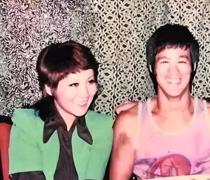 向華強原來還有一個女兒，並非陳嵐所生，卻是著名的珠寶設計師