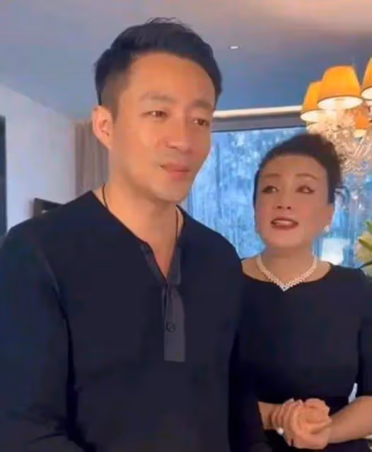 大S不讓娃回京過年，張穎穎是救命恩人，汪小菲深夜直播信息量大