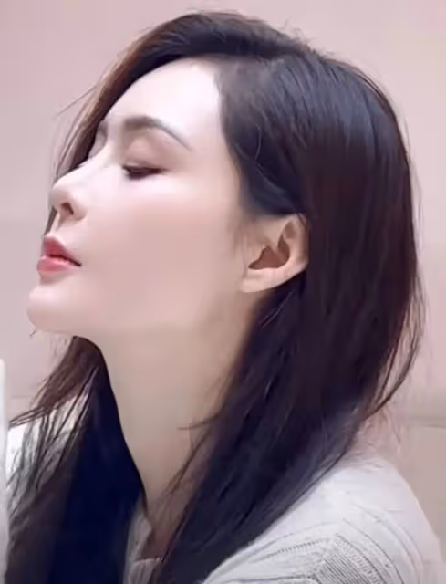 大S不讓娃回京過年，張穎穎是救命恩人，汪小菲深夜直播信息量大