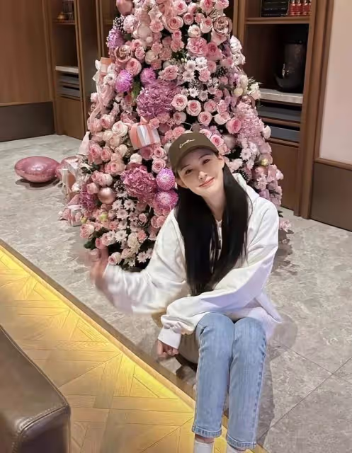大S不讓娃回京過年，張穎穎是救命恩人，汪小菲深夜直播信息量大