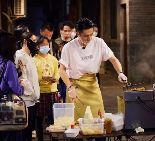 疑約滿離巢！香港知名男星已被公司正式除名，集中內地發展成績佳